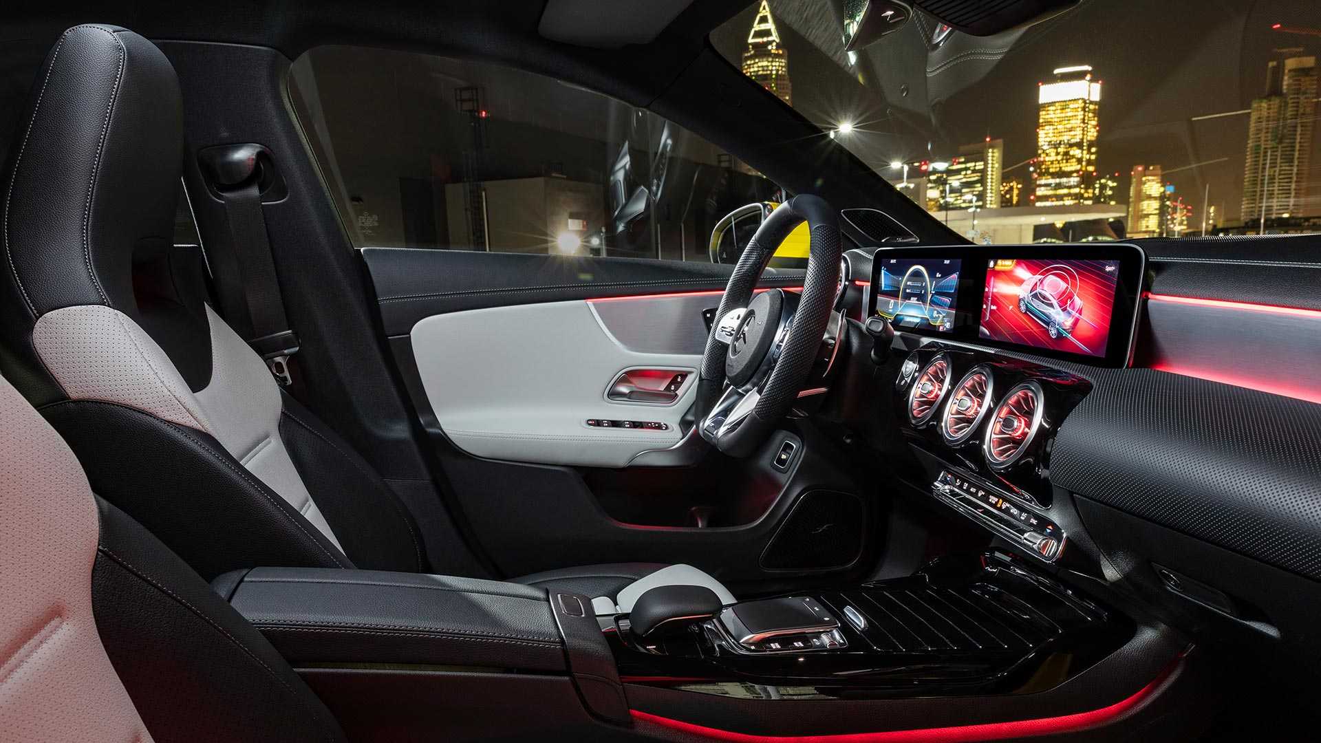 2020 Mercedes-AMG CLA 35 4MATIC (Color: Sun Yellow) Interior Cockpit Wallpapers #33 of 35