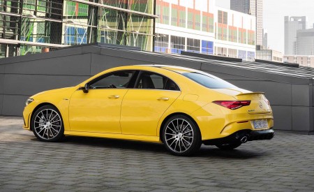 2020 Mercedes-AMG CLA 35 4MATIC (Color: Sun Yellow) Rear Three-Quarter Wallpapers 450x275 (16)