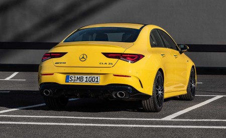 2020 Mercedes-AMG CLA 35 4MATIC (Color: Sun Yellow) Rear Wallpapers 450x275 (17)