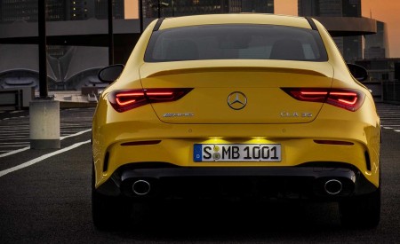 2020 Mercedes-AMG CLA 35 4MATIC (Color: Sun Yellow) Rear Wallpapers 450x275 (10)