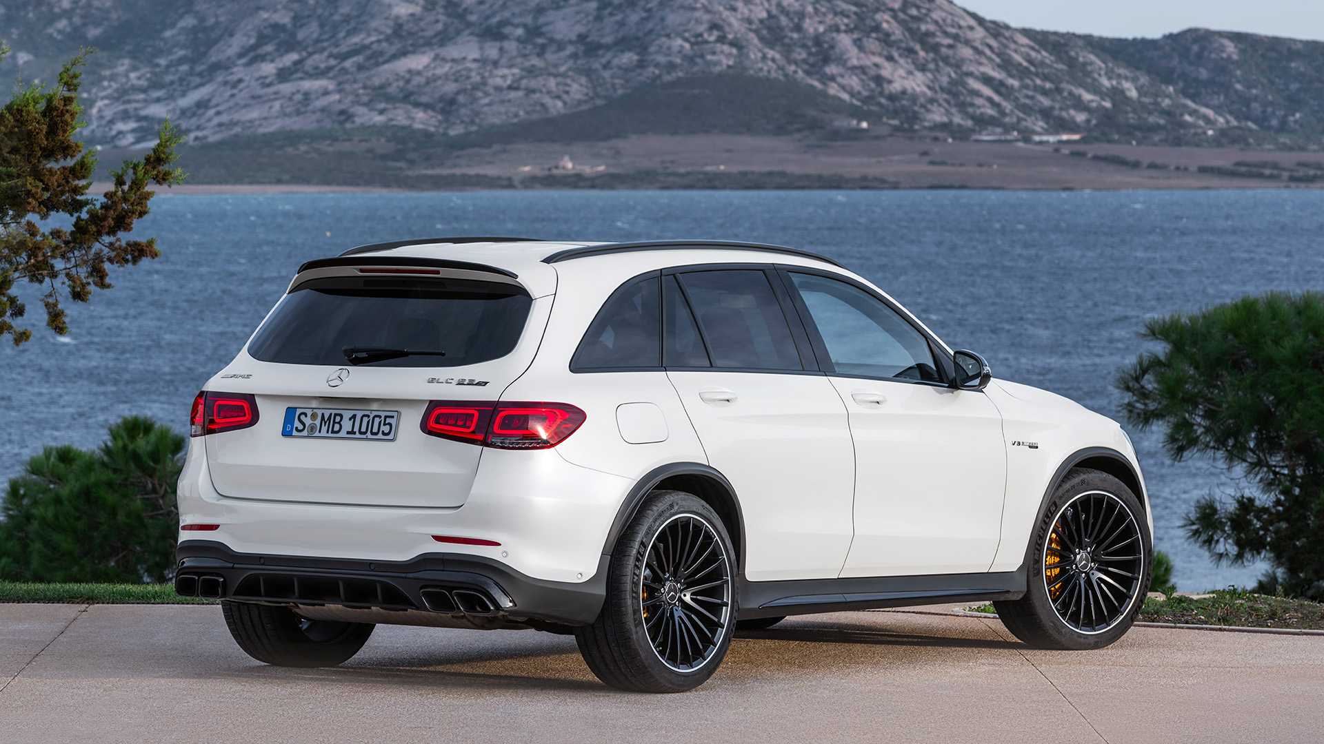 2020 Mercedes-AMG GLC 63 Rear Three-Quarter Wallpapers #90 of 102