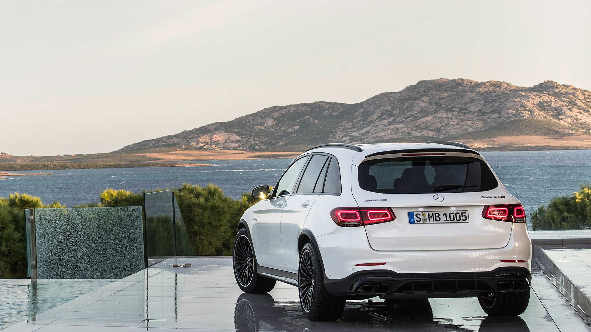 2020 Mercedes-AMG GLC 63 Rear Wallpapers #91 of 102