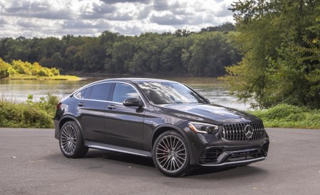 2020 Mercedes-AMG GLC 63 S Coupe (US-Spec) Front Three-Quarter Wallpapers 450x275 (21)