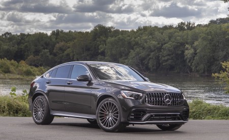 2020 Mercedes-AMG GLC 63 S Coupe (US-Spec) Front Three-Quarter Wallpapers 450x275 (22)