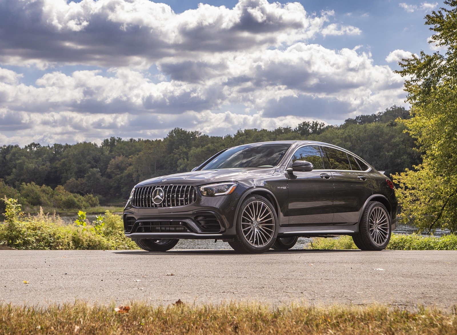 2020 Mercedes-AMG GLC 63 S Coupe (US-Spec) Front Three-Quarter Wallpapers #23 of 90