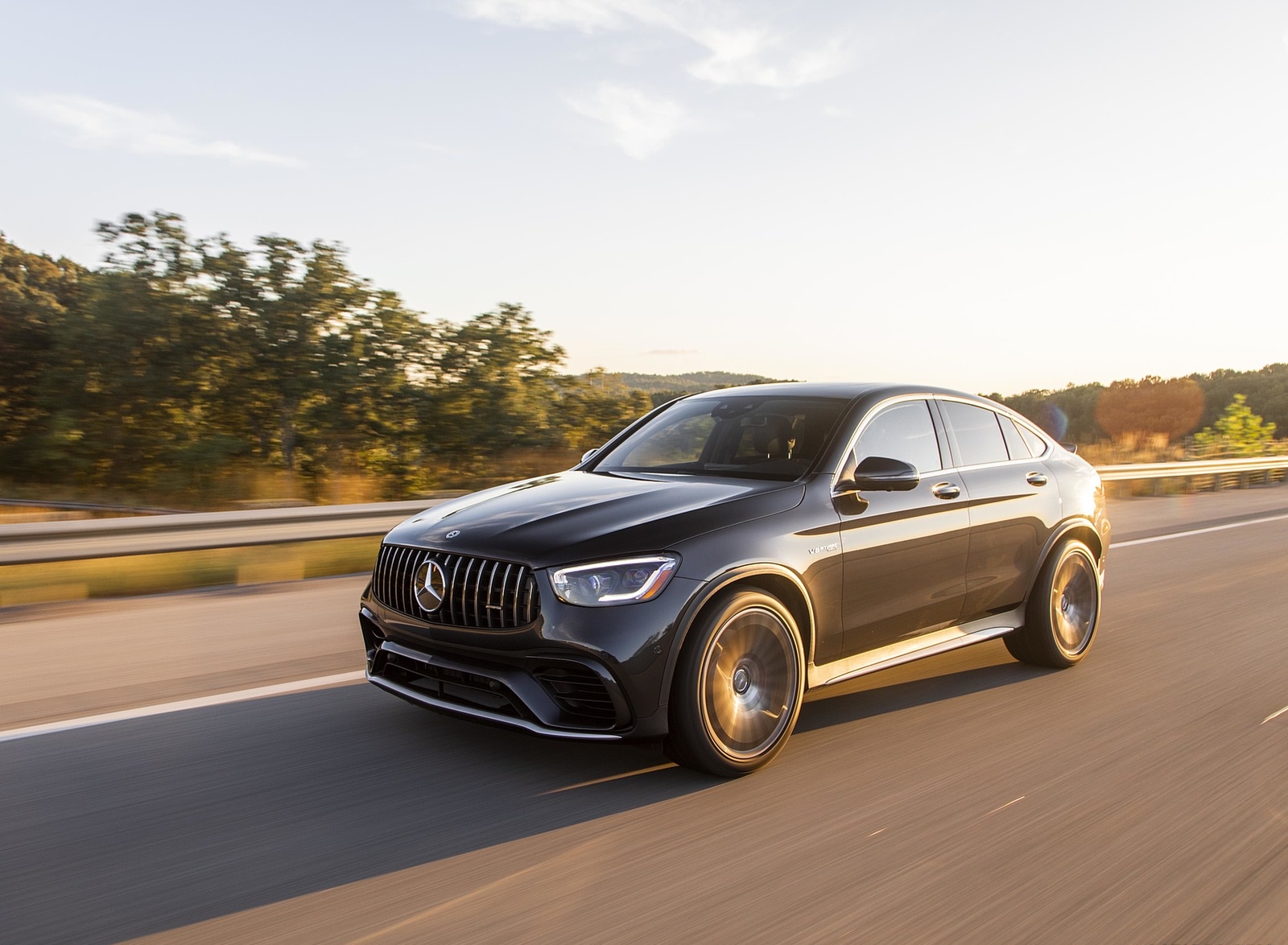 2020 Mercedes-AMG GLC 63 S Coupe (US-Spec) Front Three-Quarter Wallpapers #16 of 90