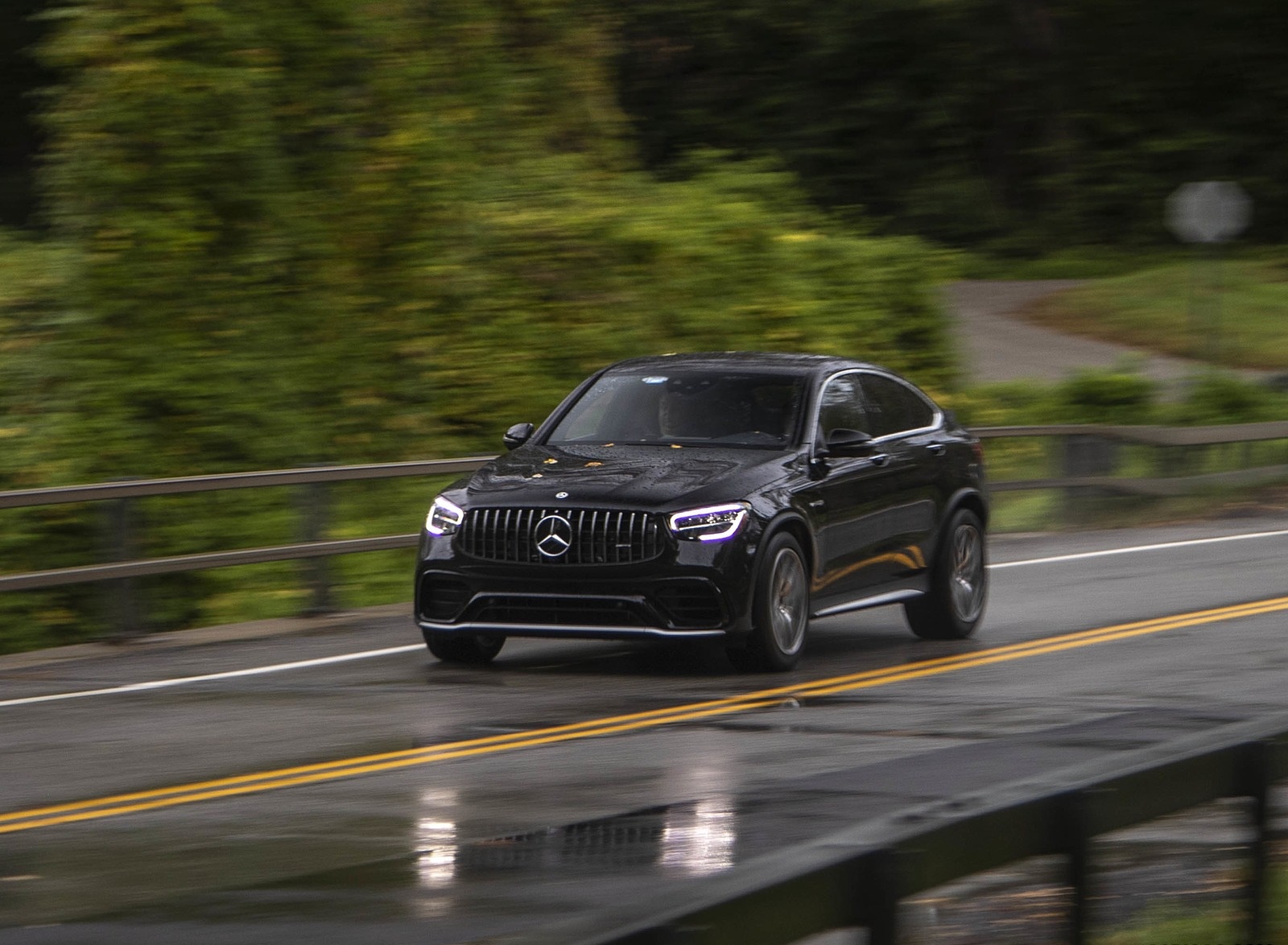 2020 Mercedes-AMG GLC 63 S Coupe (US-Spec) Front Wallpapers #17 of 90