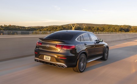 2020 Mercedes-AMG GLC 63 S Coupe (US-Spec) Rear Three-Quarter Wallpapers 450x275 (10)
