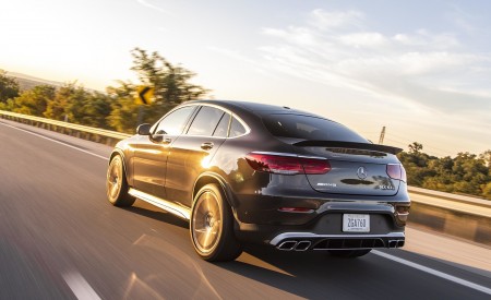 2020 Mercedes-AMG GLC 63 S Coupe (US-Spec) Rear Three-Quarter Wallpapers 450x275 (12)