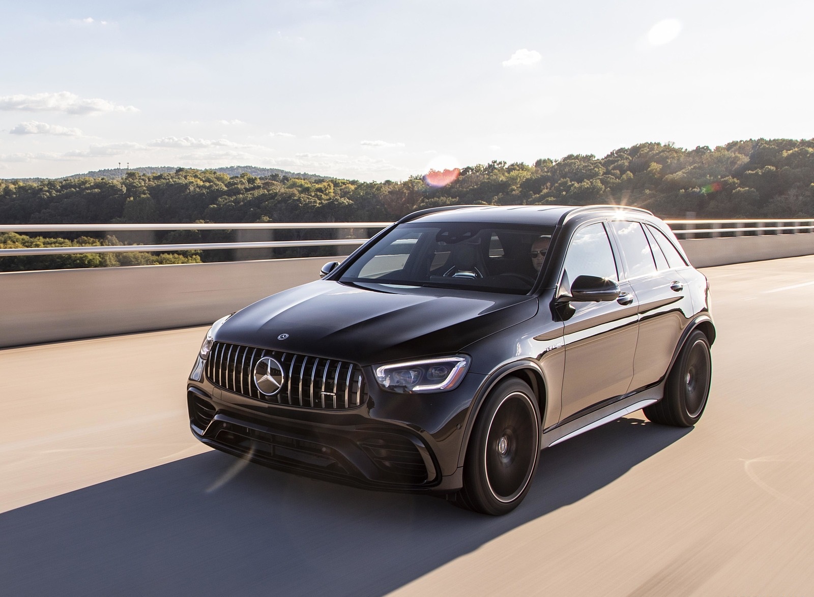 2020 Mercedes-AMG GLC 63 (US-Spec) Front Three-Quarter Wallpapers (3)