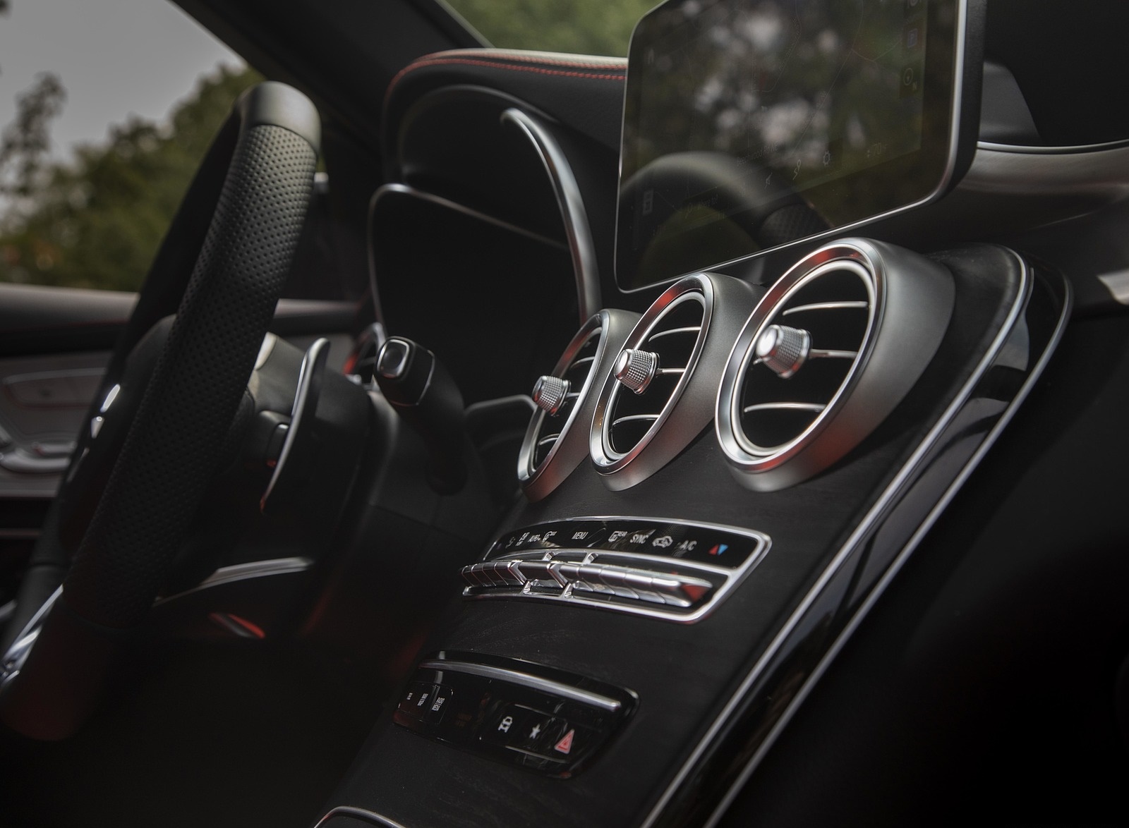 2020 Mercedes-AMG GLC 63 (US-Spec) Interior Detail Wallpapers #55 of 102