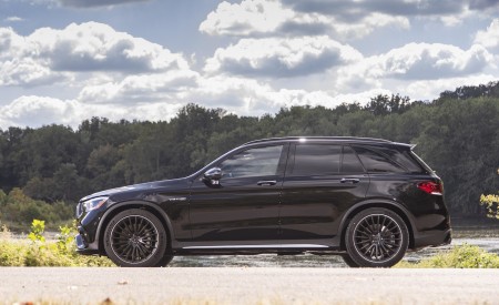 2020 Mercedes-AMG GLC 63 (US-Spec) Side Wallpapers 450x275 (26)