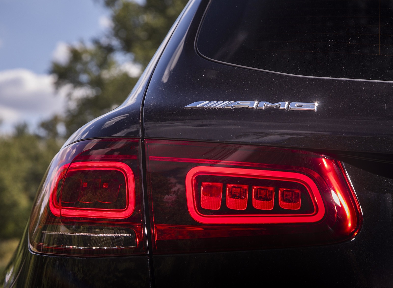 2020 Mercedes-AMG GLC 63 (US-Spec) Tail Light Wallpapers #29 of 102