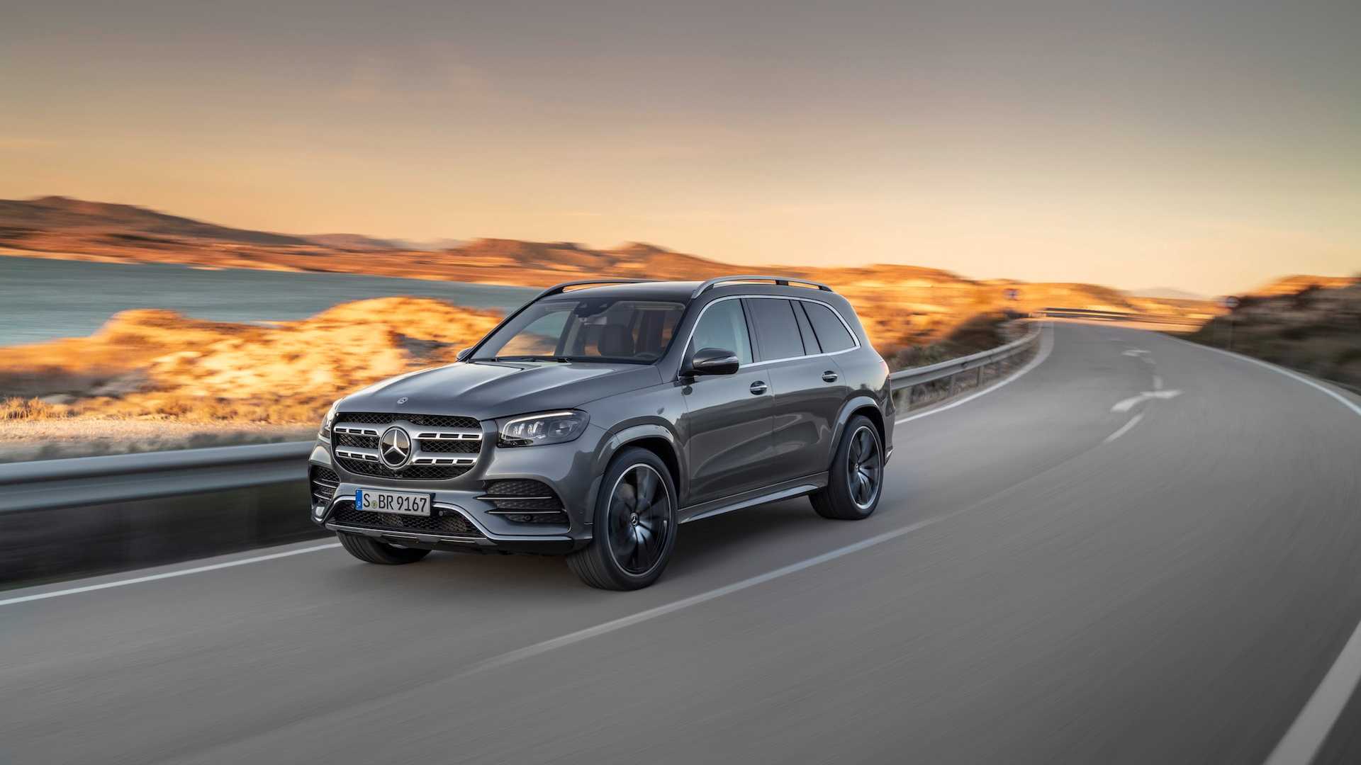 2020 Mercedes-Benz GLS AMG Line (Color: Designo Selenite Grey Metallic) Front Three-Quarter Wallpapers (4)