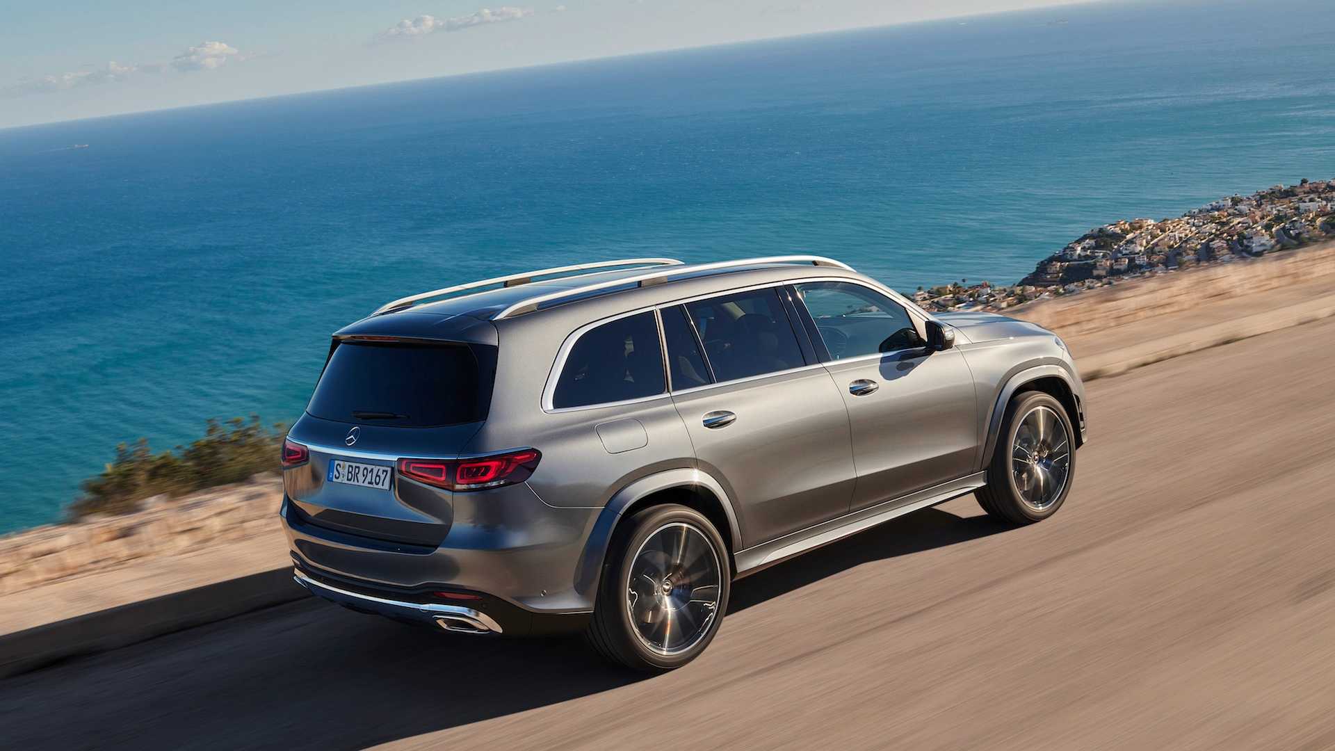 2020 Mercedes-Benz GLS AMG Line (Color: Designo Selenite Grey Metallic) Rear Three-Quarter Wallpapers #7 of 95