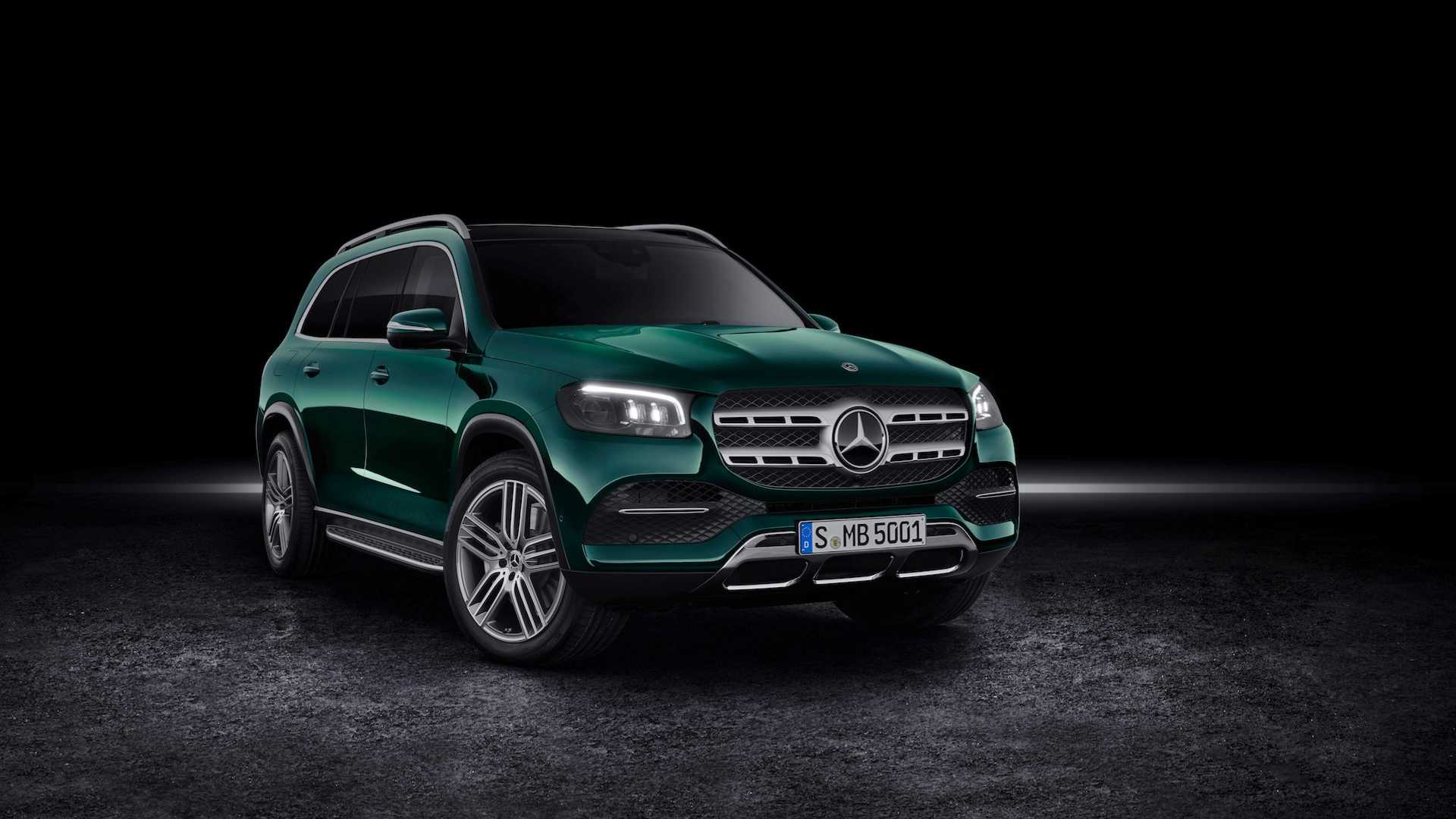 2020 Mercedes-Benz GLS (Color: Emerald Green) Front Three-Quarter Wallpapers #81 of 95