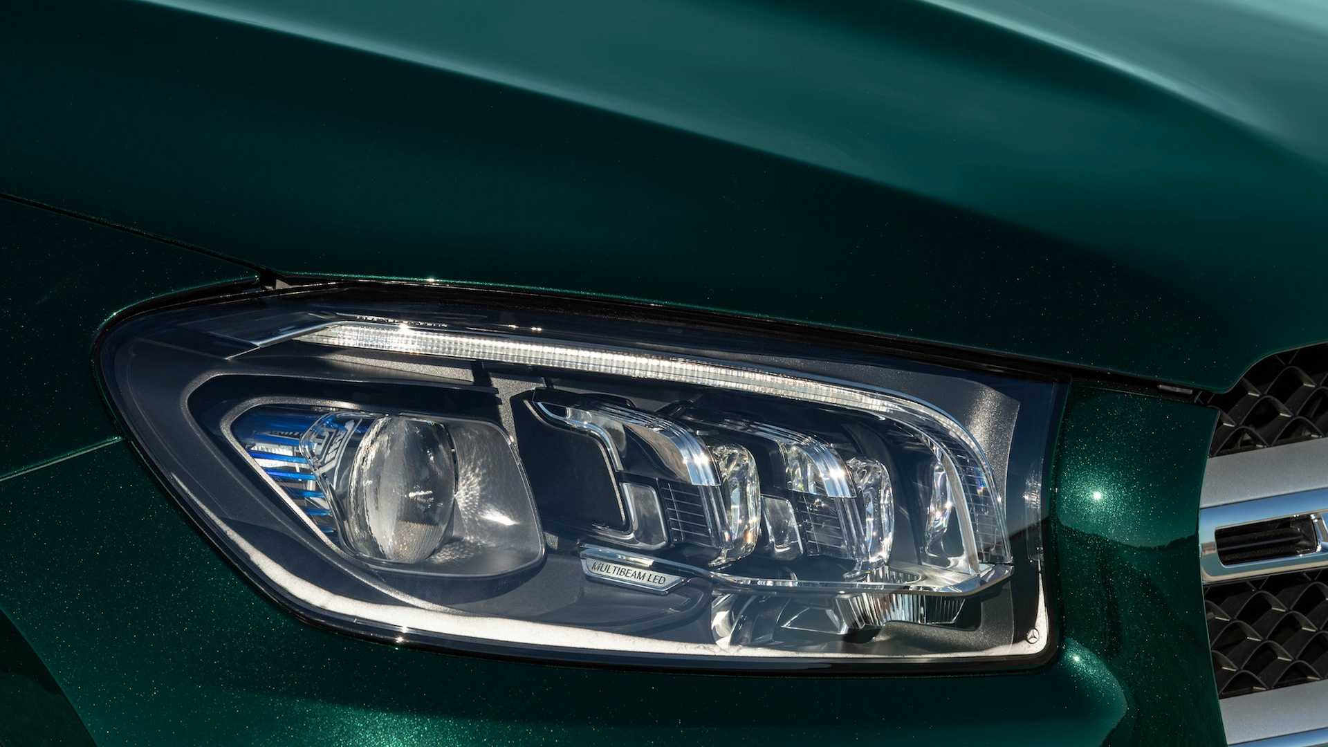 2020 Mercedes-Benz GLS (Color: Emerald Green) Headlight Wallpapers #71 of 95