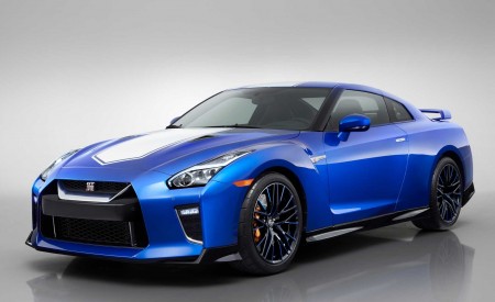 2020 Nissan GT-R 50th Anniversary Edition Front Three-Quarter Wallpapers 450x275 (39)