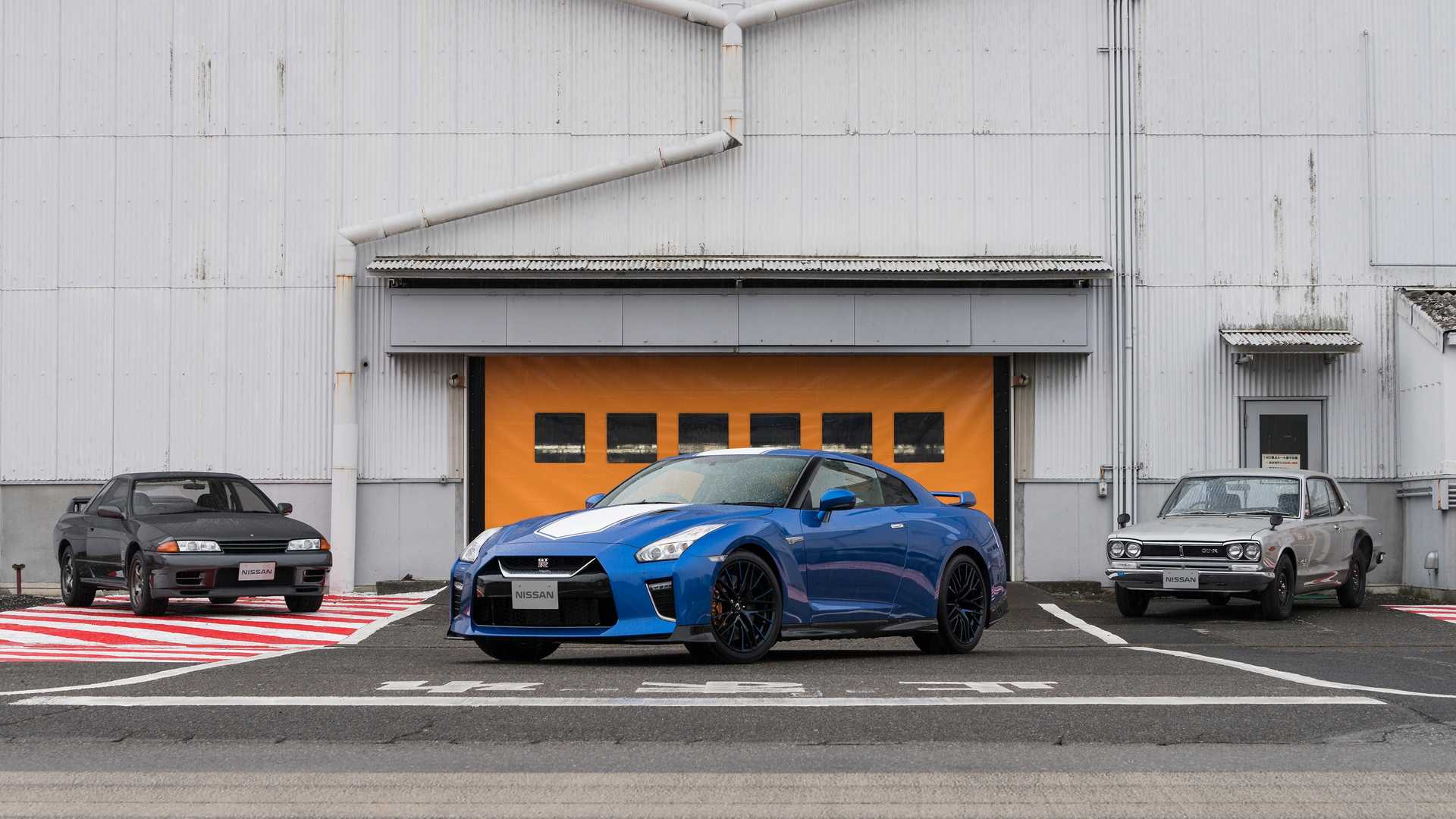 2020 Nissan GT-R 50th Anniversary Edition Front Three-Quarter Wallpapers #28 of 50