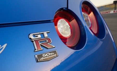 2020 Nissan GT-R 50th Anniversary Edition Tail Light Wallpapers 450x275 (19)