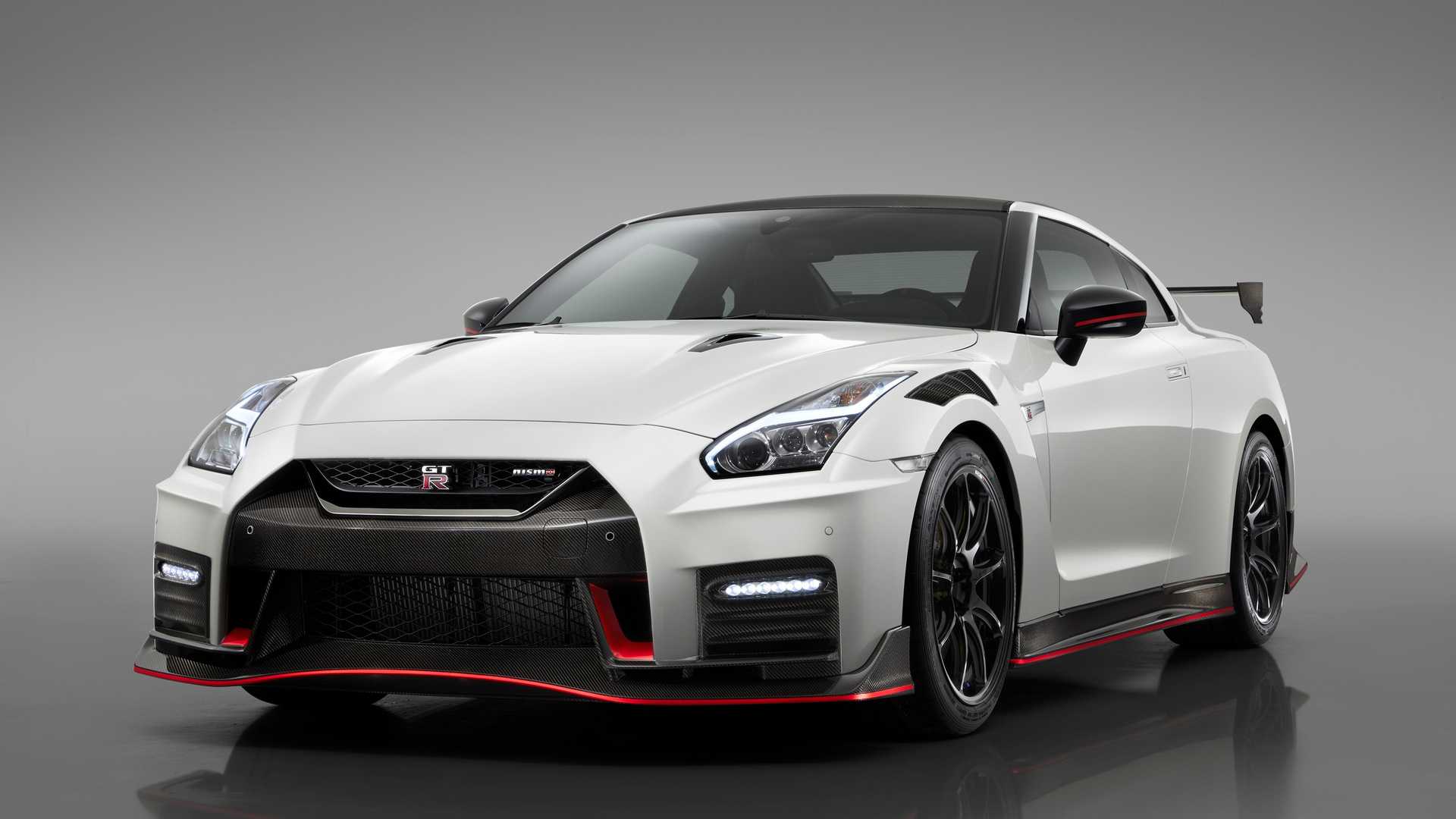 2020 Nissan GT-R NISMO Front Three-Quarter Wallpapers #83 of 118