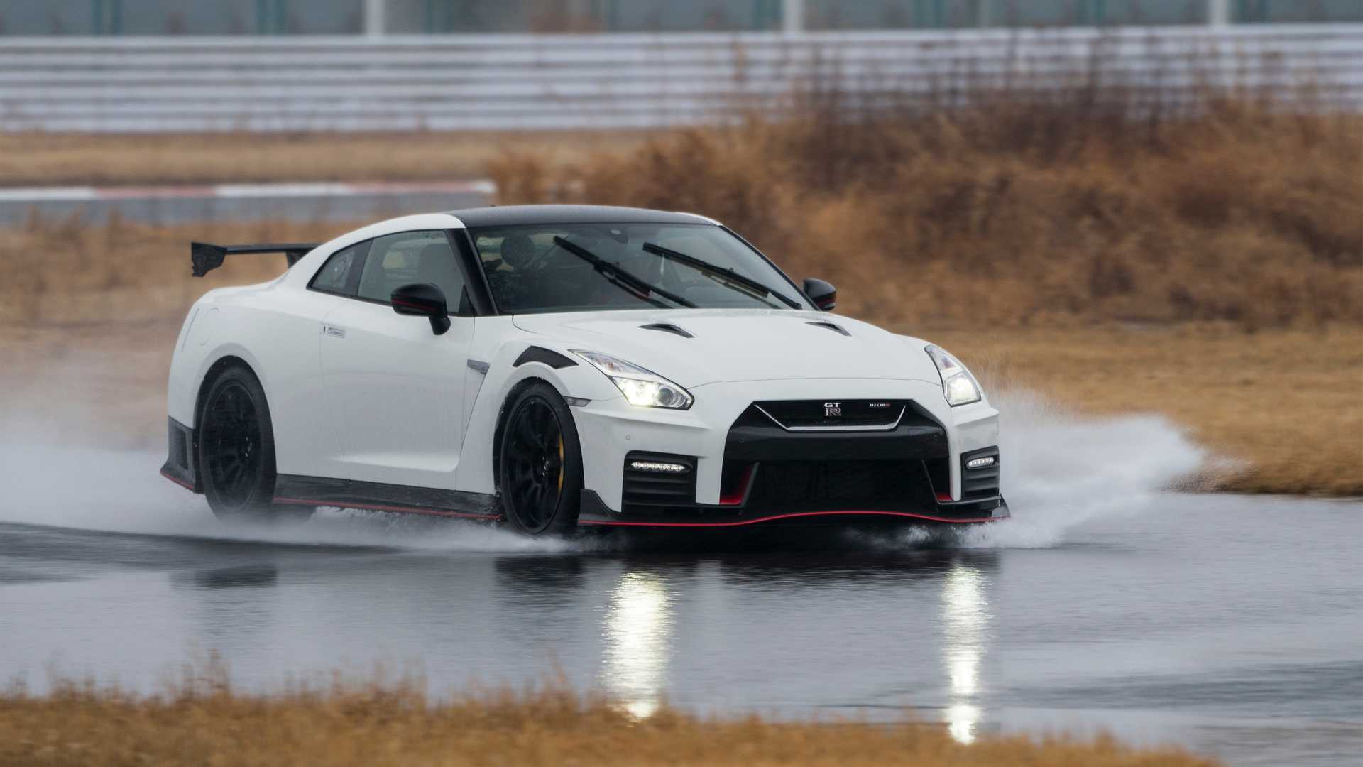 Nissan GTR 2020 Black