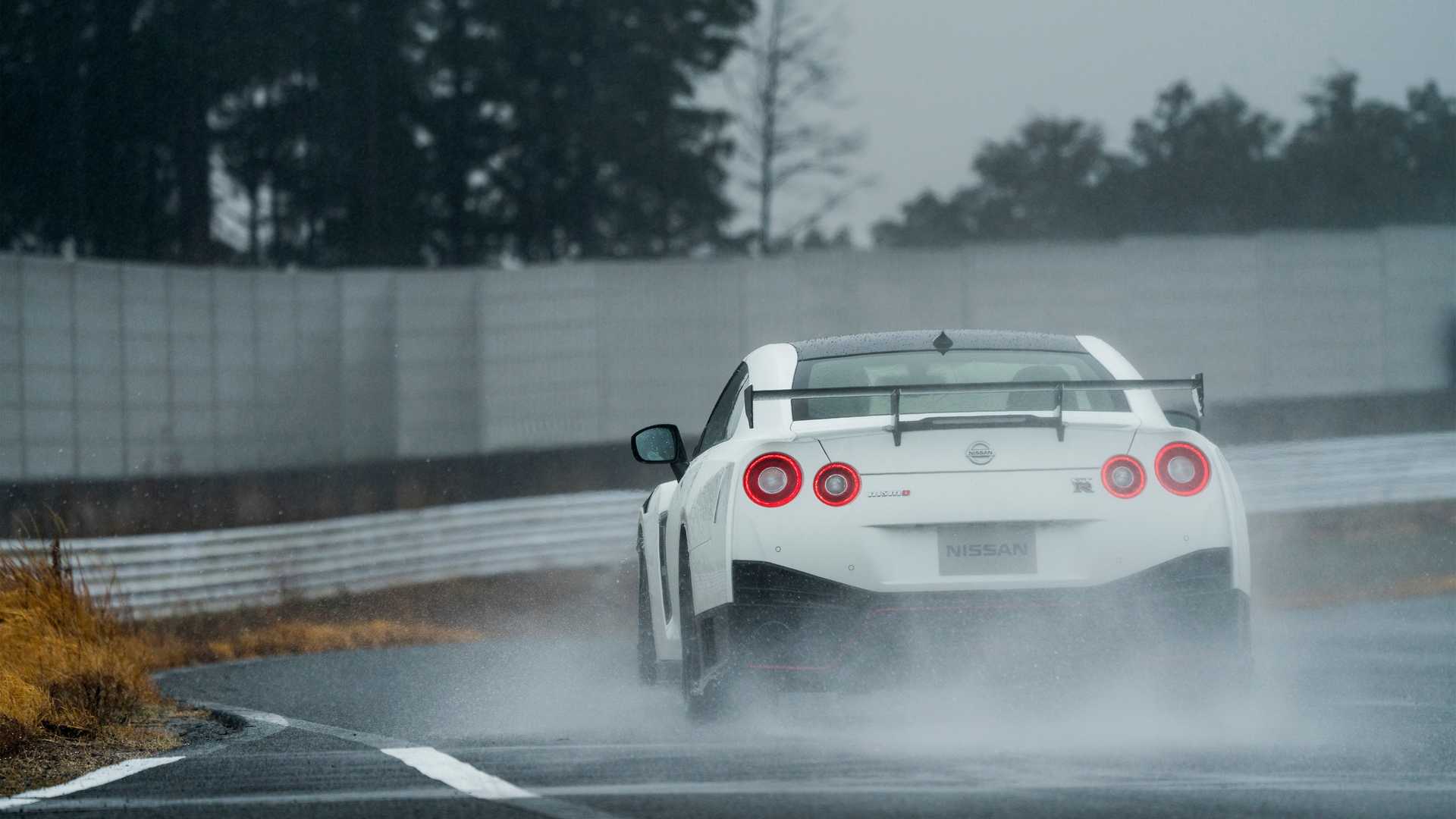2020 Nissan GT-R NISMO Rear Wallpapers #67 of 118