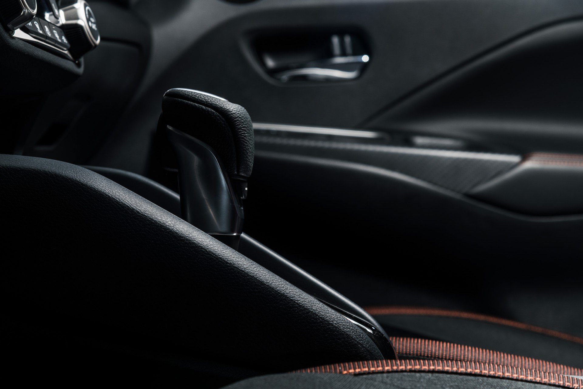 2020 Nissan Versa Central Console Wallpapers #65 of 82
