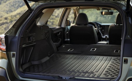 2020 Subaru Outback Trunk Wallpapers 450x275 (23)