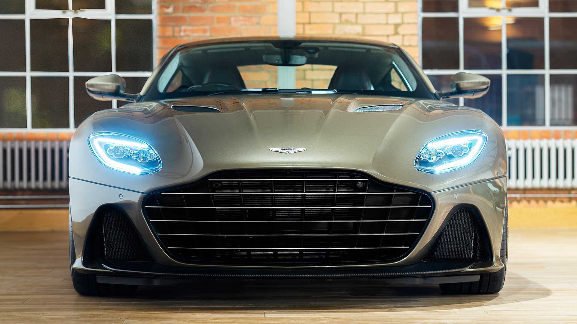 2019 Aston Martin DBS Superleggera On Her Majesty's Secret Service Front Wallpapers (5)