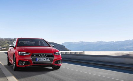 2019 Audi S4 Sedan TDI (Color: Misano Red) Front Wallpapers 450x275 (27)