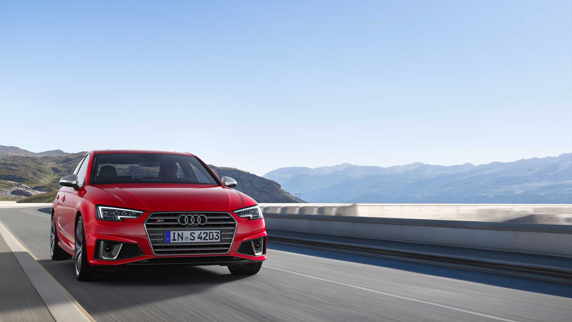 2019 Audi S4 Sedan TDI (Color: Misano Red) Front Wallpapers #27 of 39