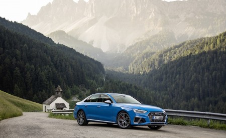 2019 Audi S4 TDI (Color: Turbo Blue) Front Three-Quarter Wallpapers 450x275 (8)