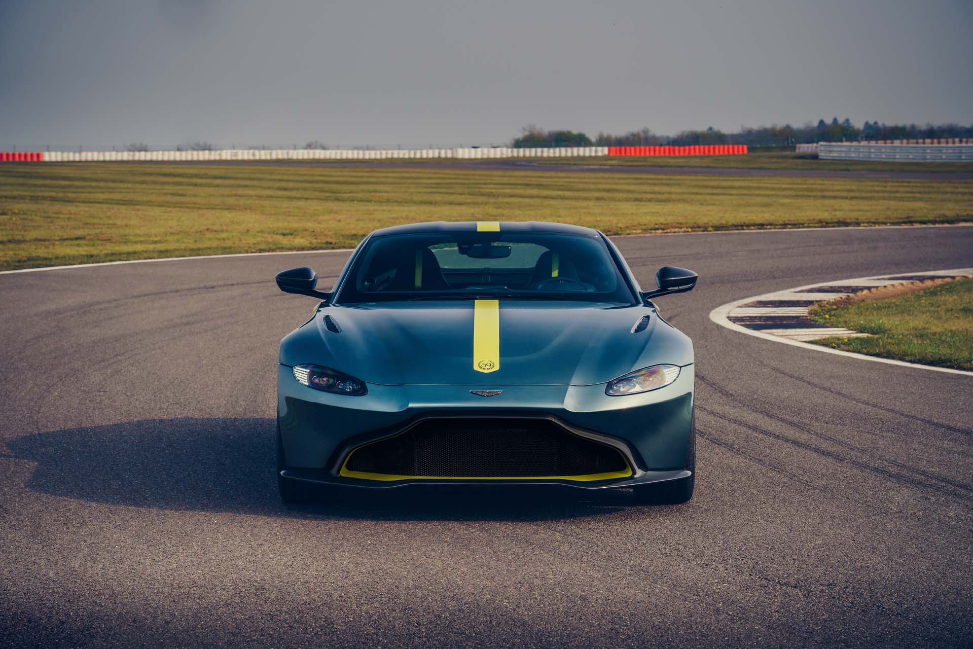 2020 Aston Martin Vantage AMR Front Wallpapers #8 of 12