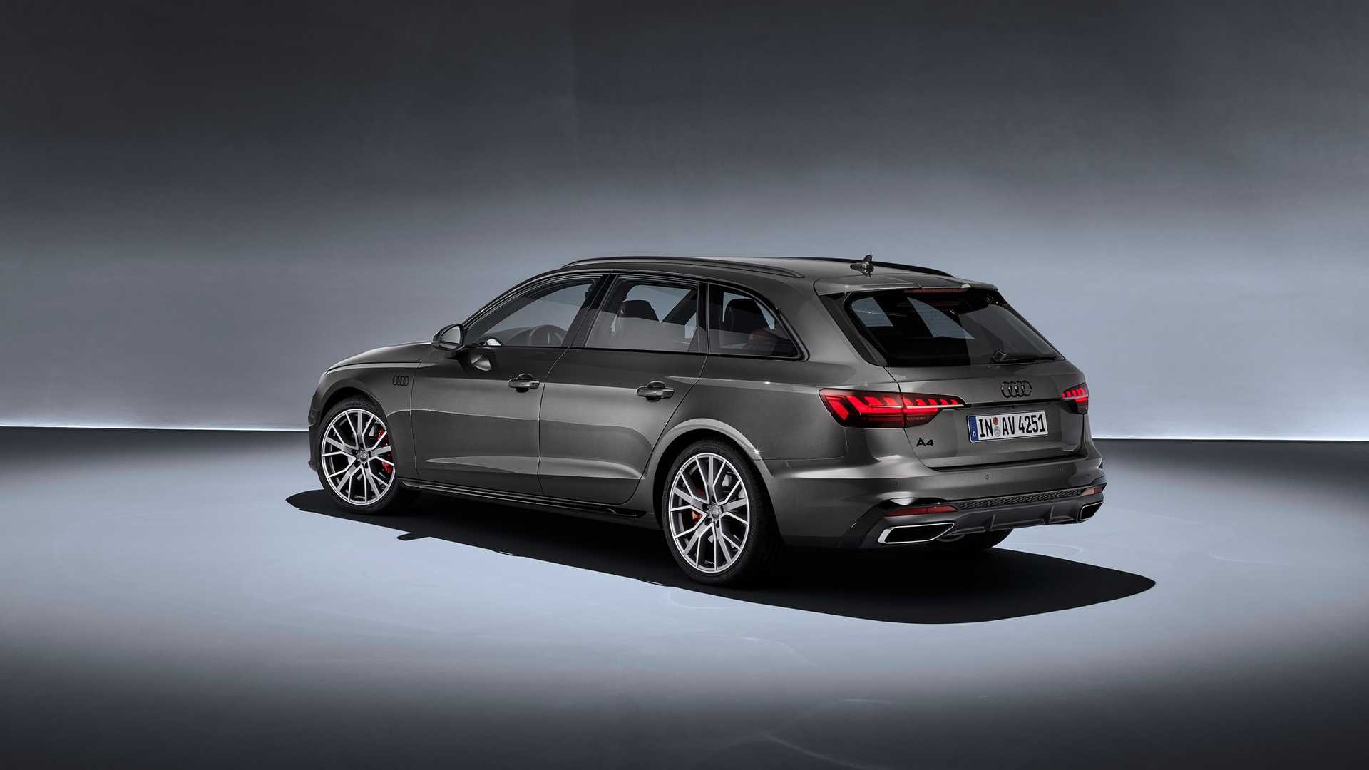 2020 Audi A4 Avant (Color: Terra Gray) Rear Three-Quarter Wallpapers #59 of 61