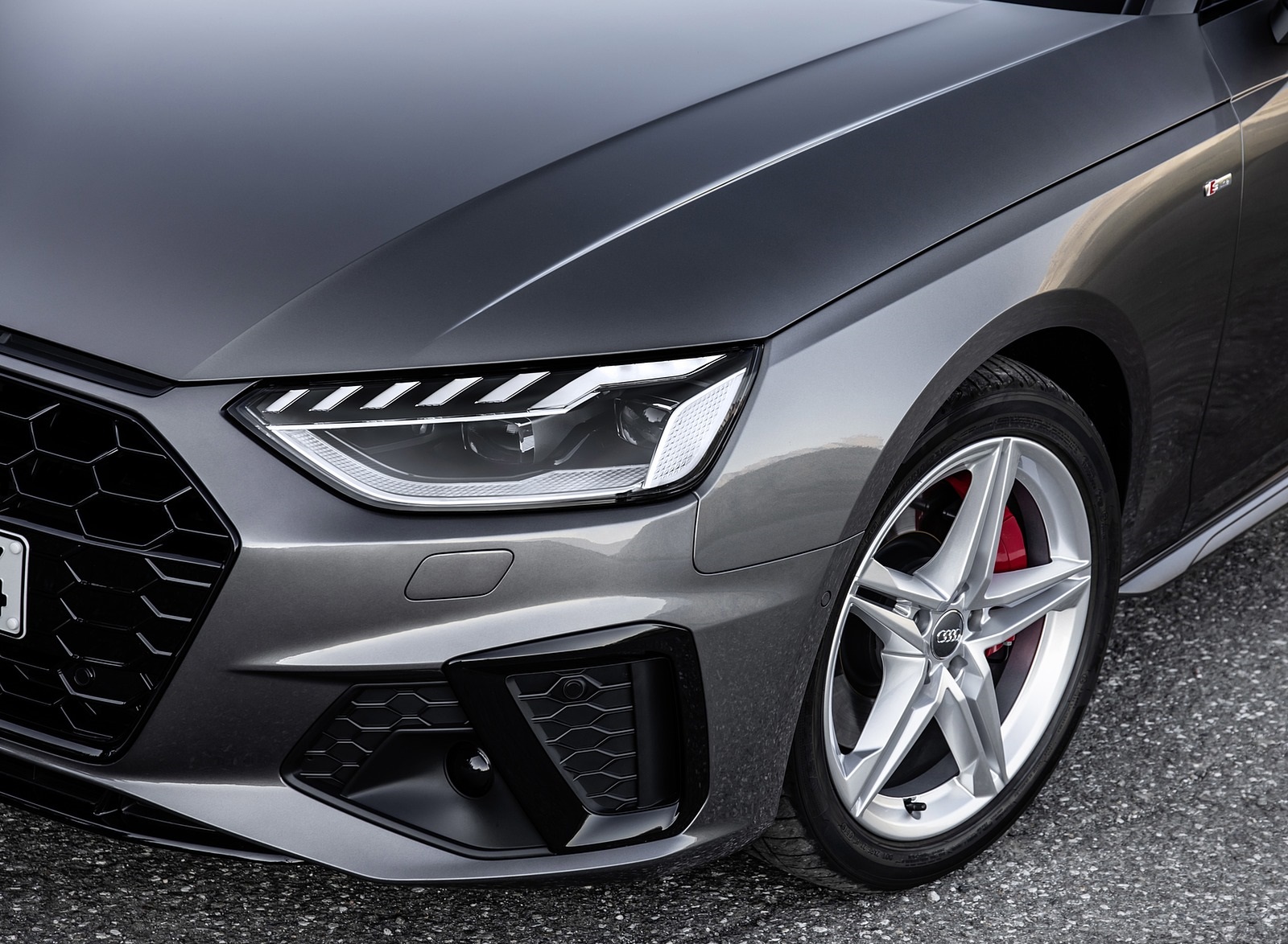 2020 Audi A4 (Color: Terra Gray) Headlight Wallpapers #17 of 37