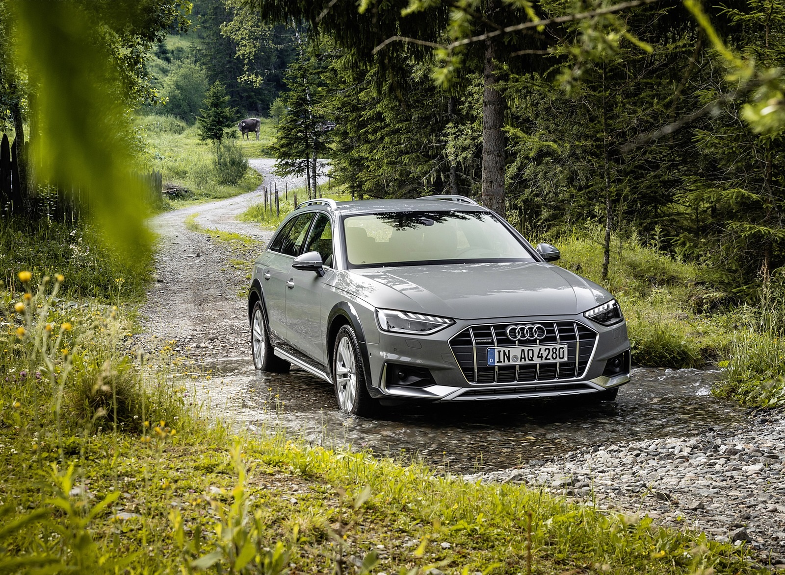 2020 Audi A4 allroad (Color: Quantum Gray) Front Three-Quarter Wallpapers (10)