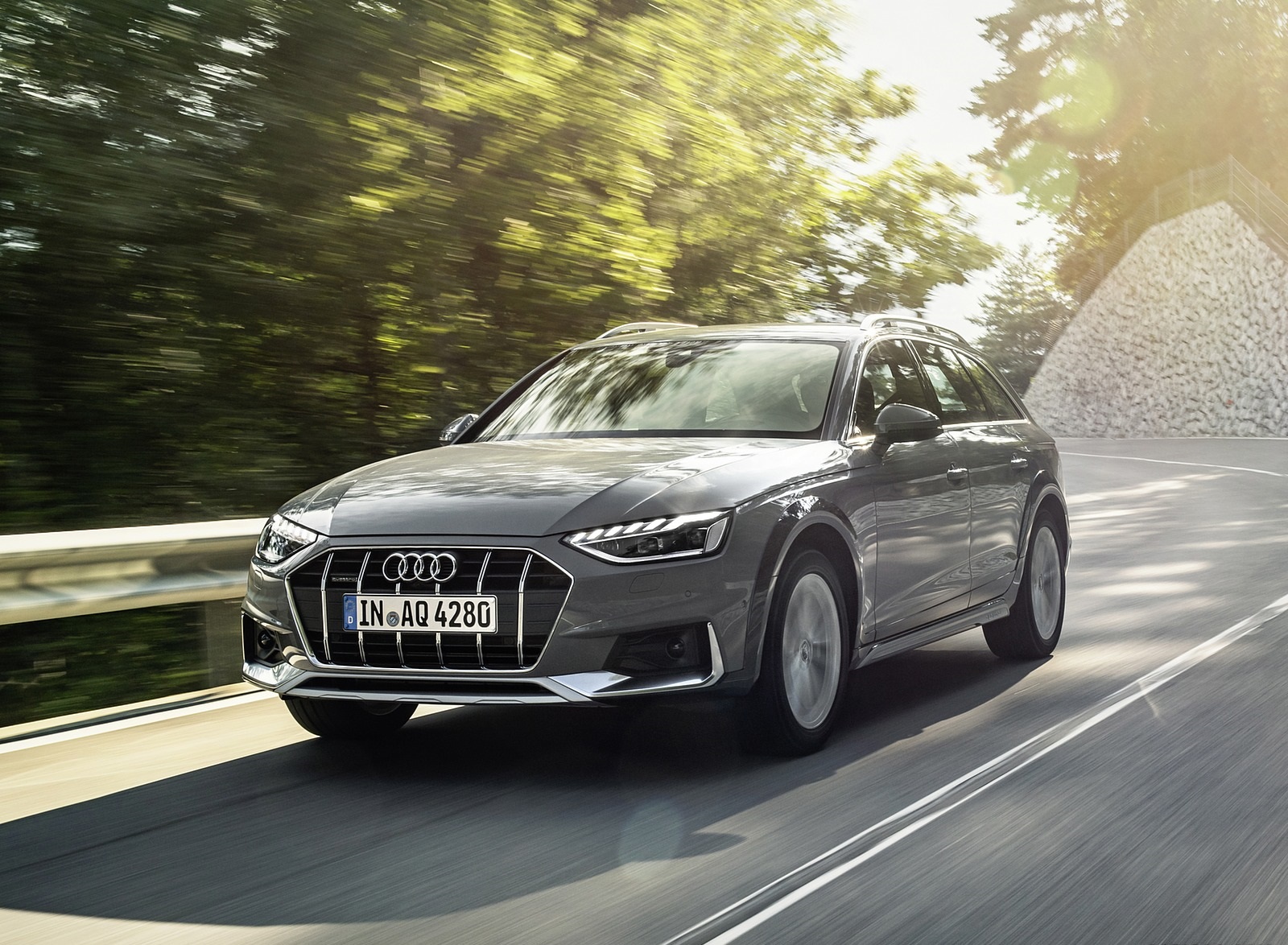 2020 Audi A4 allroad (Color: Quantum Gray) Front Three-Quarter Wallpapers (2)