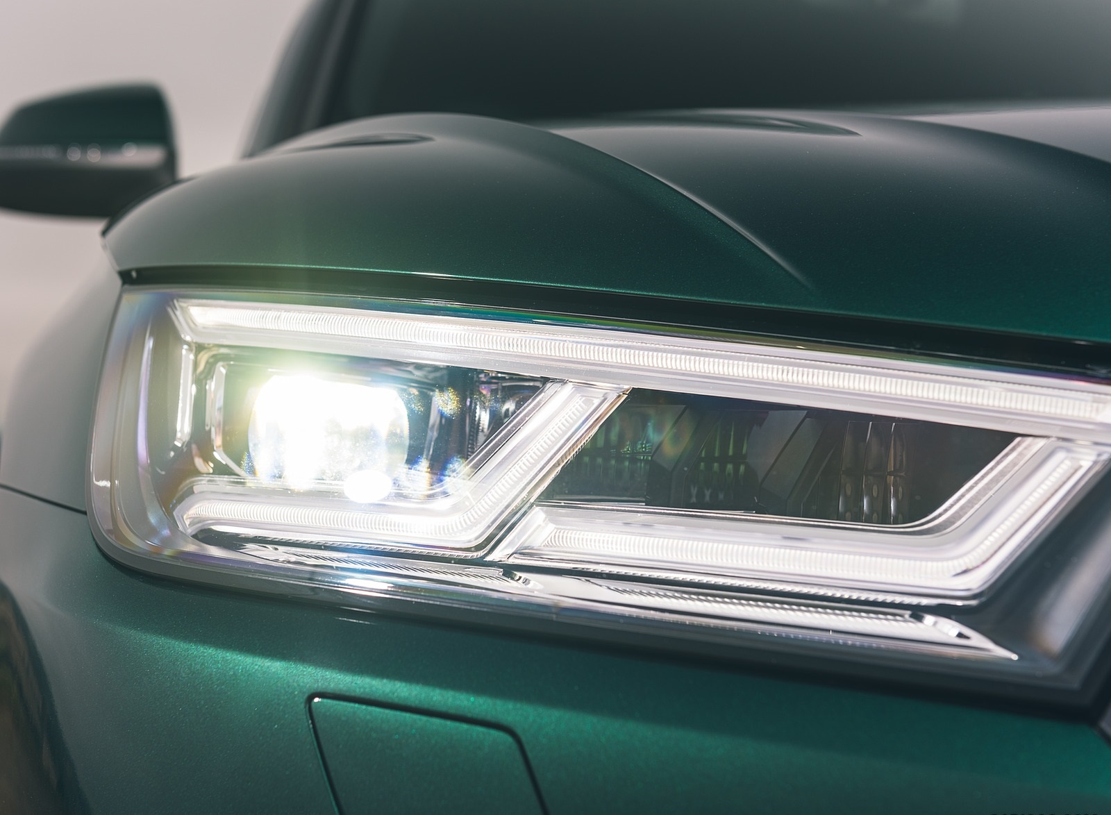 2020 Audi Q5 55 TFSI e Plug-In Hybrid Headlight Wallpapers #109 of 154