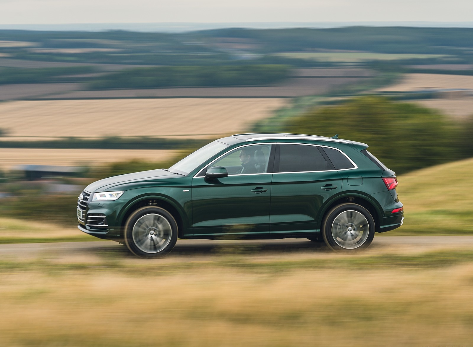 2020 Audi Q5 55 TFSI e Plug-In Hybrid Side Wallpapers #93 of 154