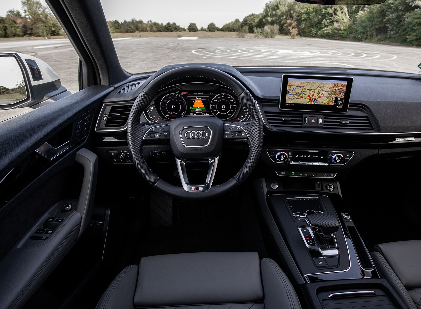 2020 Audi Q5 TFSI e Plug-In Hybrid Interior Cockpit Wallpapers #61 of 154