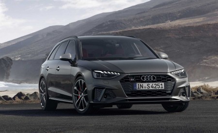 2020 Audi S4 Avant TDI (Color: Daytona Gray) Front Three-Quarter Wallpapers 450x275 (1)