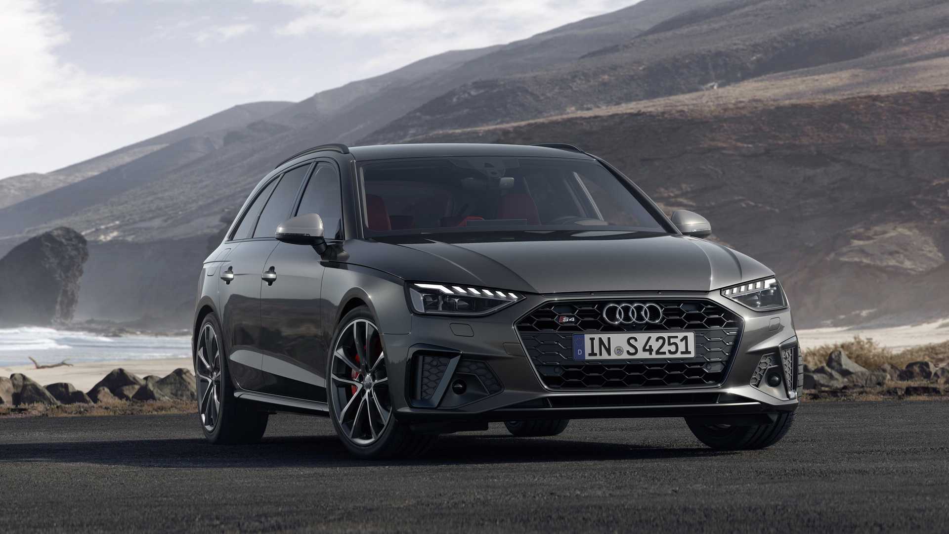 2020 Audi S4 Avant TDI (Color: Daytona Gray) Front Three-Quarter Wallpapers (1)