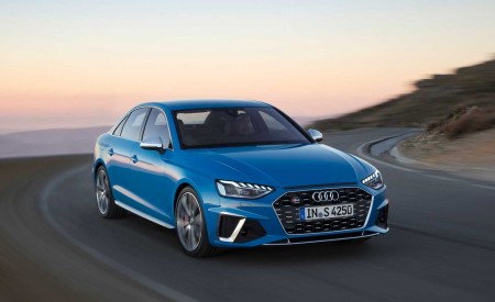 2020 Audi S4 TDI (Color: Turbo Blue) Front Three-Quarter Wallpapers 450x275 (1)