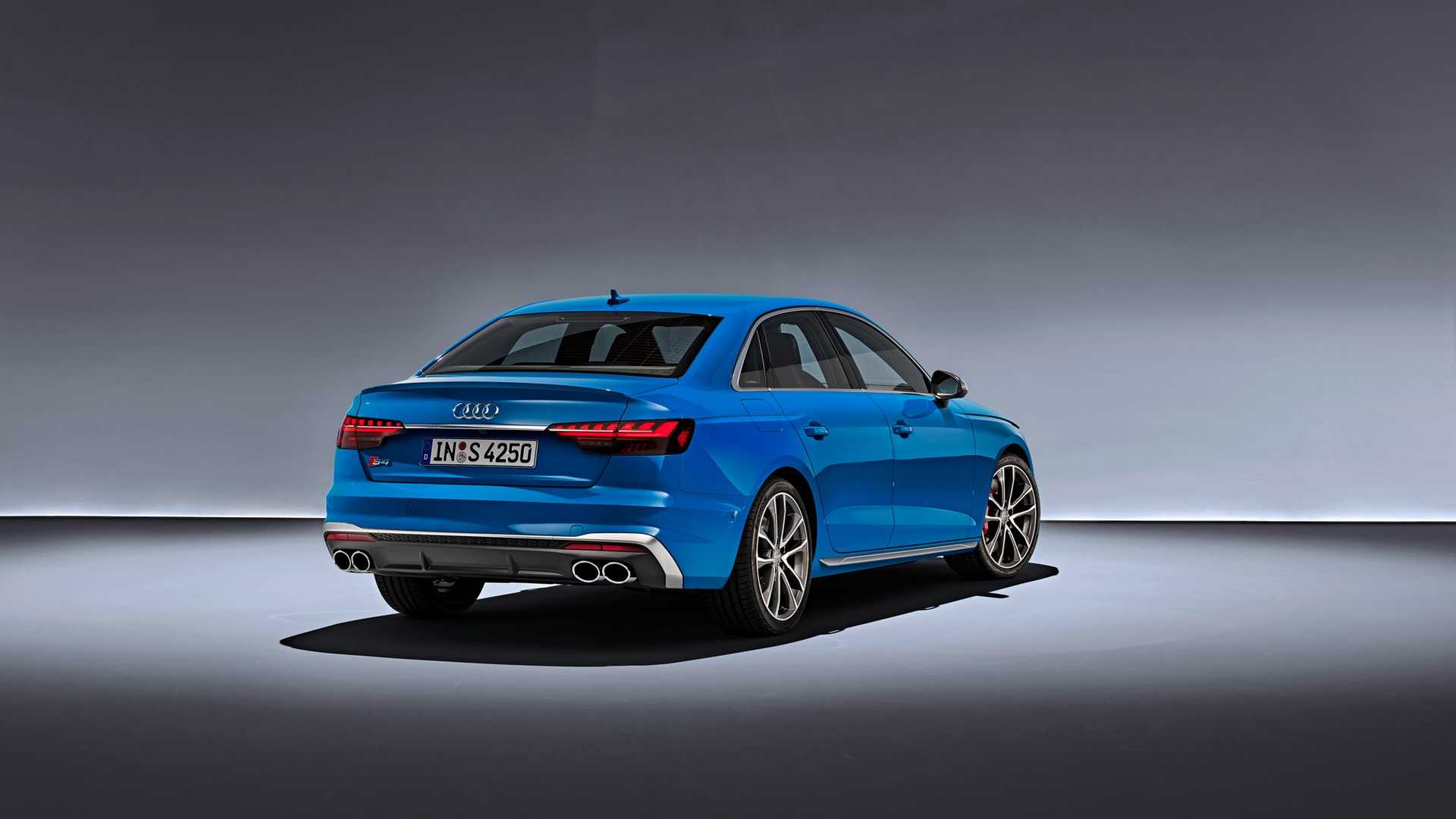 2020 Audi S4 TDI (Color: Turbo Blue) Rear Three-Quarter Wallpapers (4)