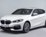 2020 BMW 1-Series 118i (Color: Mineral white Metallic) Front Three-Quarter Wallpapers 150x120 (18)