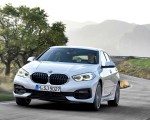 2020 BMW 1-Series 118i (Color: Mineral white Metallic) Front Three-Quarter Wallpapers 150x120 (1)