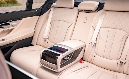 2020 BMW 7-Series 730Ld (UK-Spec) Interior Rear Seats Wallpapers 450x275 (72)