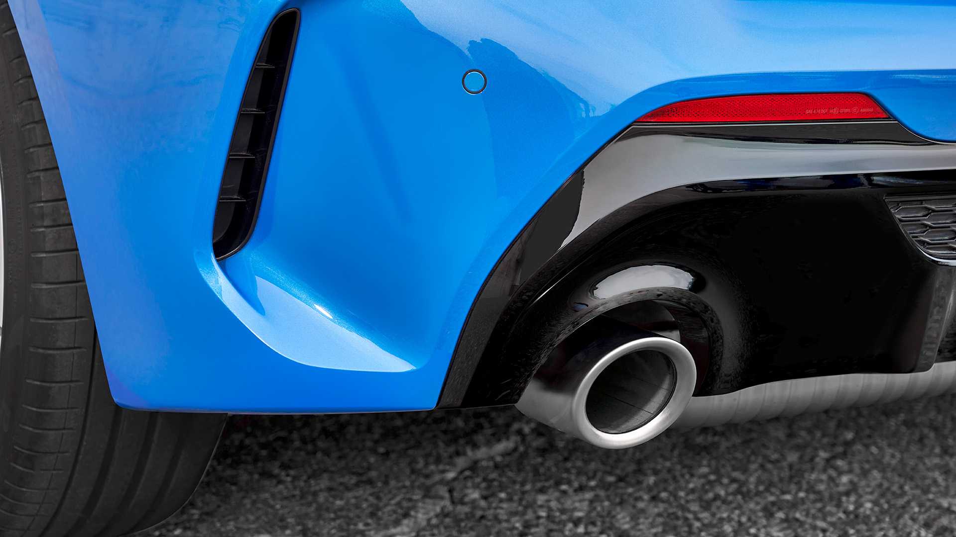 2020 BMW M135i xDrive (Color: Misano Blue Metallic) Exhaust Wallpapers #32 of 55