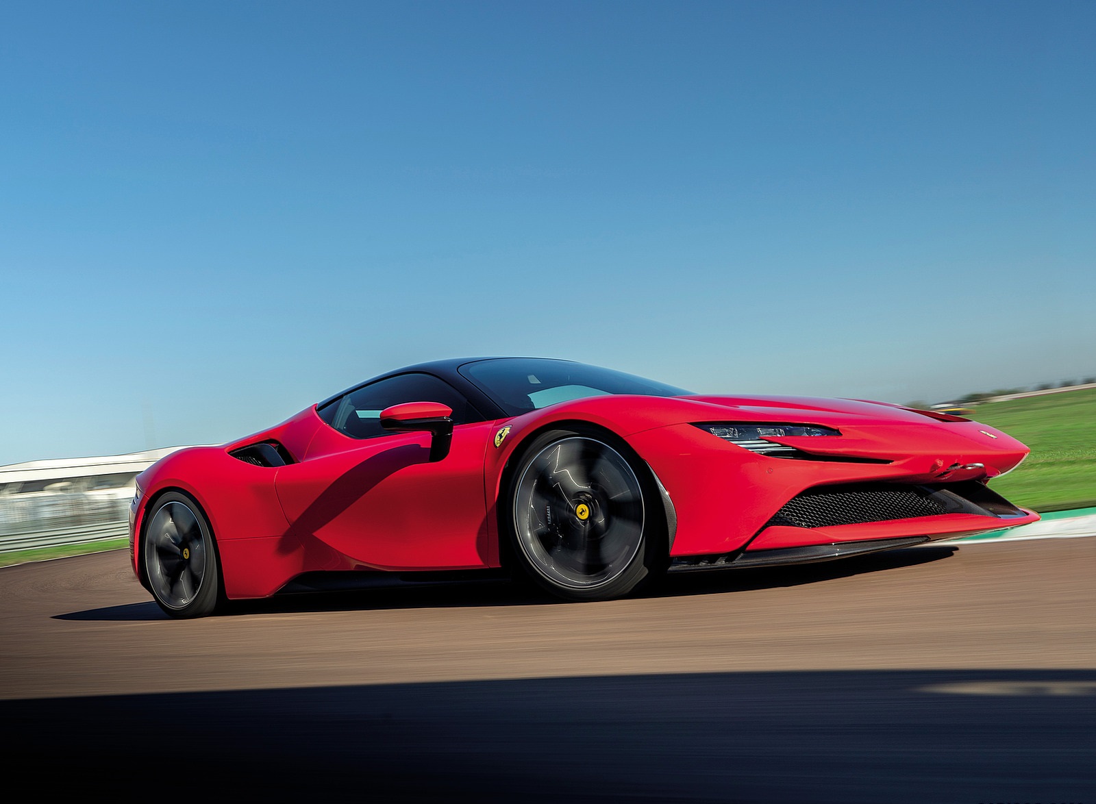 2020 Ferrari SF90 Stradale Front Three-Quarter Wallpapers (2)